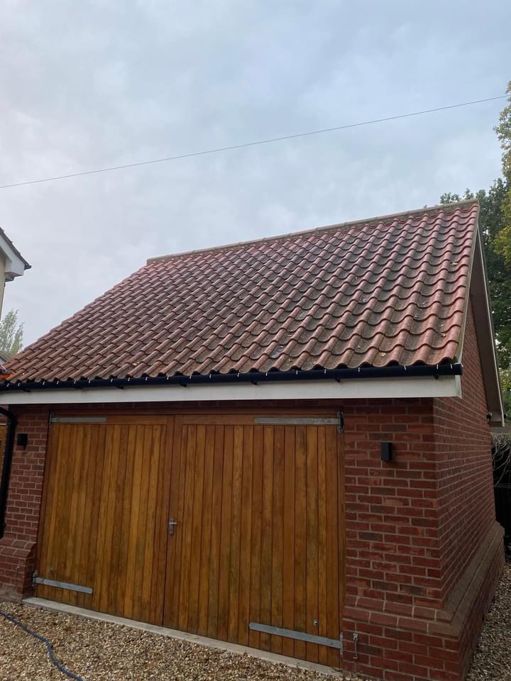 RoofCleaning.ch brand – expert in roof and solar panel cleaning