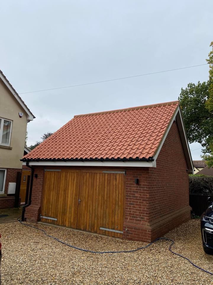 RoofCleaning.ch brand – expert in roof and solar panel cleaning